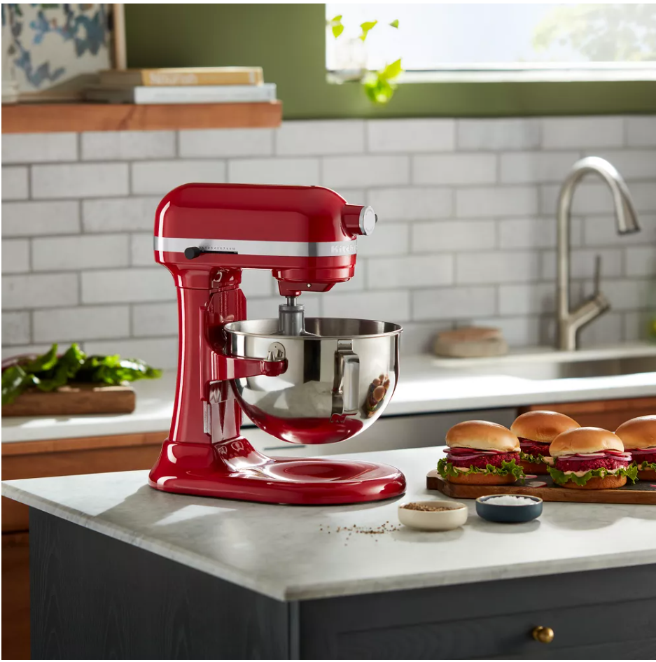 KitchenAid - 5.5 Quart Bowl-Lift Stand Mixer - Empire Red